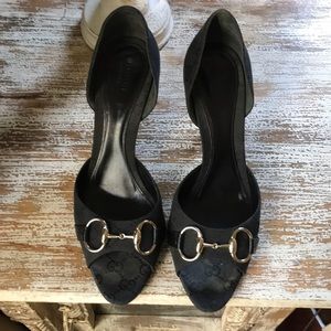 Beautiful monogram Gucci sandals.